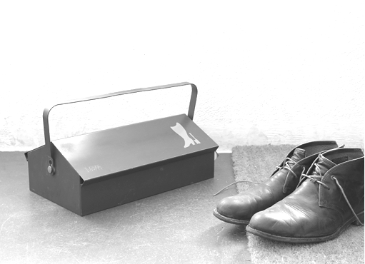 Schuhputzbox von W. Kienzle Schuhputzbox von W. Kienzle