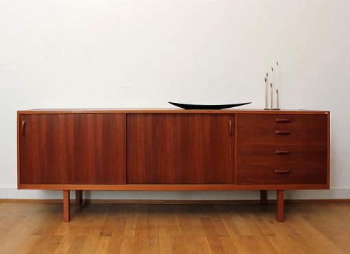 Schwedisches Sideboard