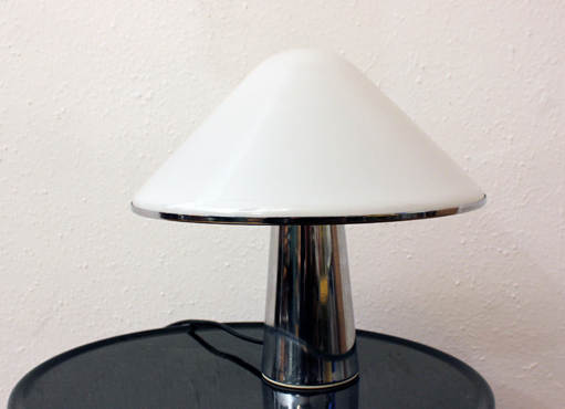 Tischlampe von Harvey Guzzini Tischlampe von Harvey Guzzini