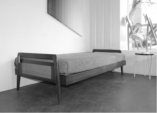 Teak-Bett Teak-Bett