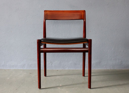 Vier Stühle von J. Norgaard