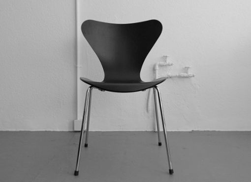 Stuhlmodell 3107 von Arne Jacobsen Stuhlmodell 3107 von Arne Jacobsen