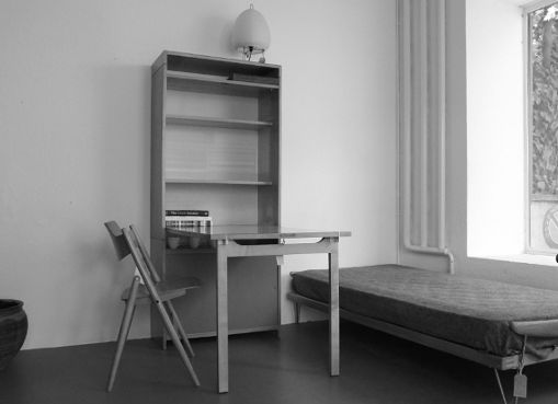 Wohnhilfe-Klappschreibtisch von E. Guhl Wohnhilfe-Klappschreibtisch von E. Guhl