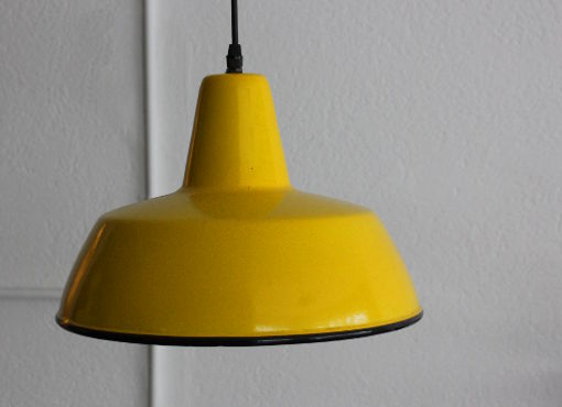 Emaillierte Deckenlampe Emaillierte Deckenlampe
