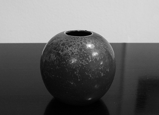 Kugelvase von Haussmann Kugelvase von Haussmann