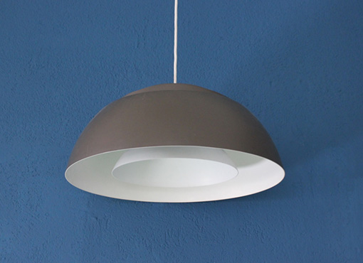 Royal Lampe von Arne Jacobsen