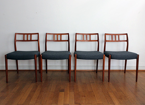 Vier Esszimmerstühle Modell 79 von Niels Møller Vier Esszimmerstühle Modell 79 von Niels Møller