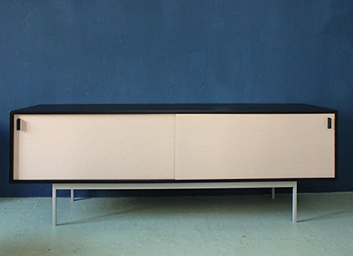 Sideboard von Dieter Waeckerlin Sideboard von Dieter Waeckerlin