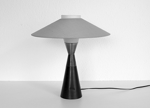 Tischlampe aus den 1950er Jahren Tischlampe aus den 1950er Jahren