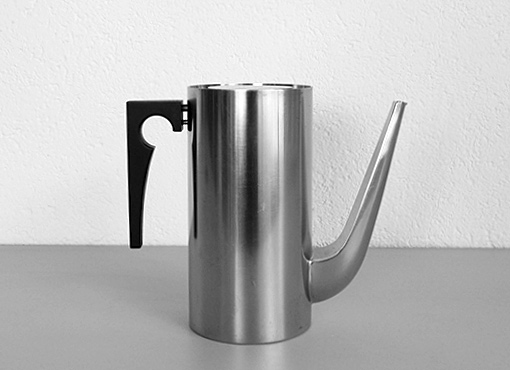 Cylinda-Kaffeekanne von Arne Jacobsen