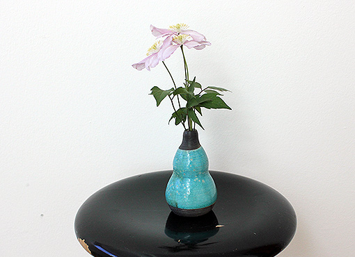 Kleine blaue Vase