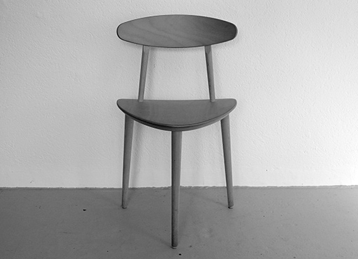Dreibeiniger Stuhl von Poul Volther Dreibeiniger Stuhl von Poul Volther