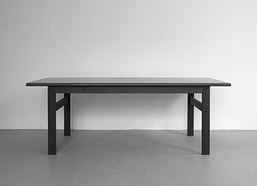 Clubtisch von Illum Wikkelsø Clubtisch von Illum Wikkelsø