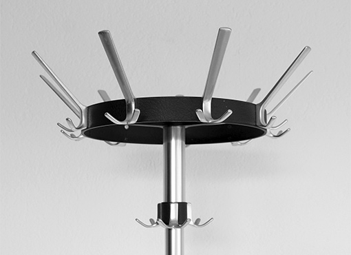 Standgarderobe aus den 1950er Jahren Standgarderobe aus den 1950er Jahren