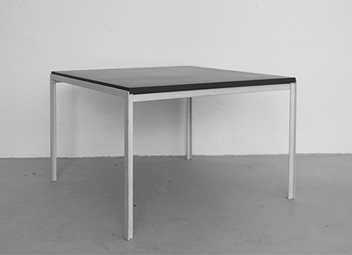 Knoll Clubtisch von Wohnbedarf Knoll Clubtisch von Wohnbedarf