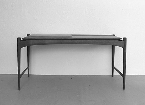 Clubtisch aus den 1950er Jahren Clubtisch aus den 1950er Jahren