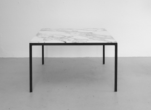 T-Angle Clubtisch von Florence Knoll T-Angle Clubtisch von Florence Knoll