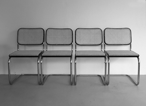 Freischwingerstühle von Marcel Breuer Freischwingerstühle von Marcel Breuer
