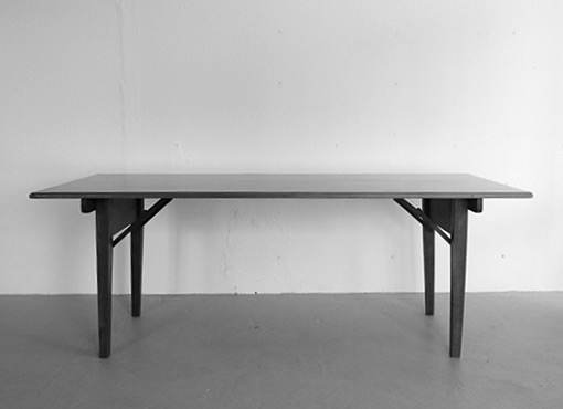 Grosser Klapptisch von Horgen-Glarus Grosser Klapptisch von Horgen-Glarus