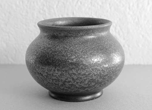 Kleine Vase von Arnold Zahner Kleine Vase von Arnold Zahner