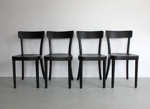 Schwarze Stühle von Horgen-Glarus