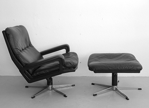 King Chair mit Ottomane von Strässle King Chair mit Ottomane von Strässle