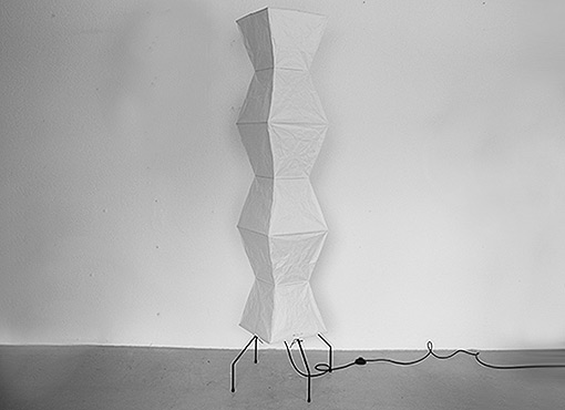 Stehlampe von Isamu Noguchi Stehlampe von Isamu Noguchi
