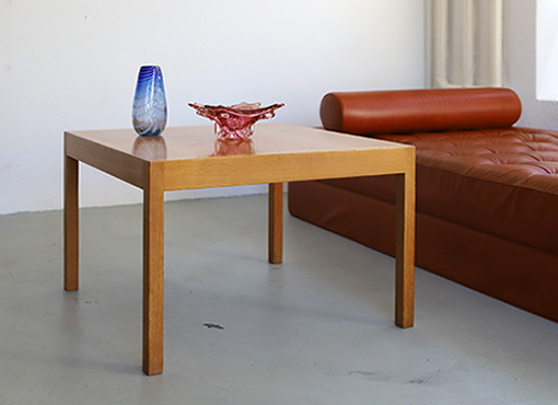 Quadratischer Clubtisch von Hans Wegner