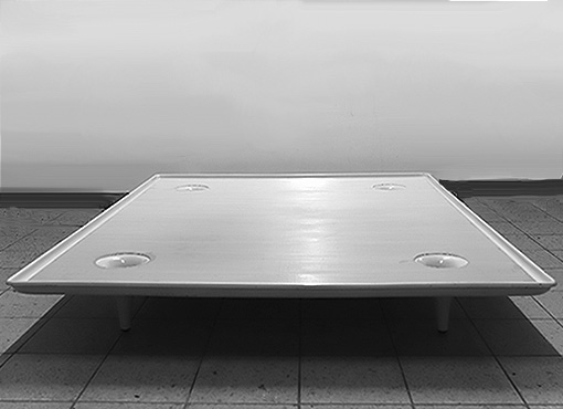 Kunststoff-Doppelbett von Andreas Christen Kunststoff-Doppelbett von Andreas Christen
