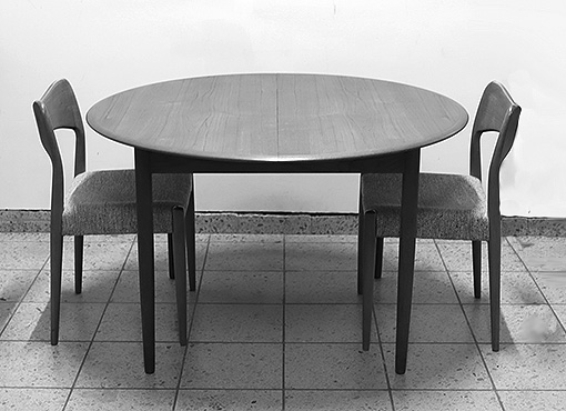 Auszugstisch von Arne Hovmand-Olsen Auszugstisch von Arne Hovmand-Olsen
