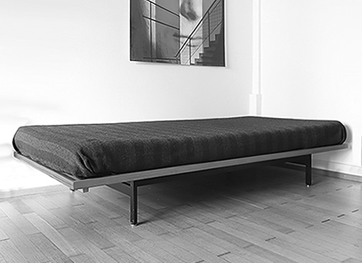 Idealheim-Bett von Dieter Waeckerlin