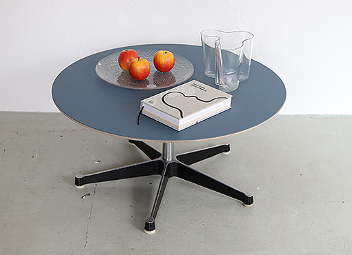 Clubtisch aus der Contract-Serie von Eames
