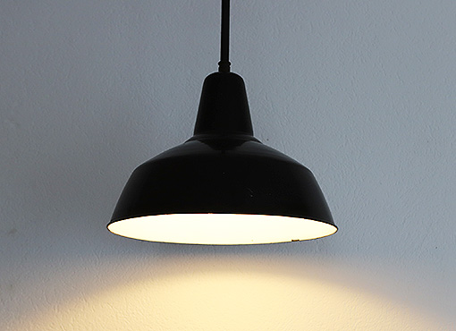 2 Industrie Deckenleuchten