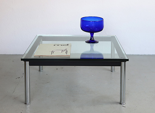 LC10 Clubtisch von Le Corbusier, Perriand & Jeanneret