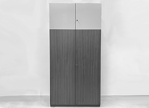 Kleiderschrank von Woodtly
