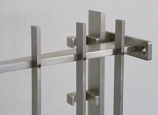 Garderobe aus Aluminium